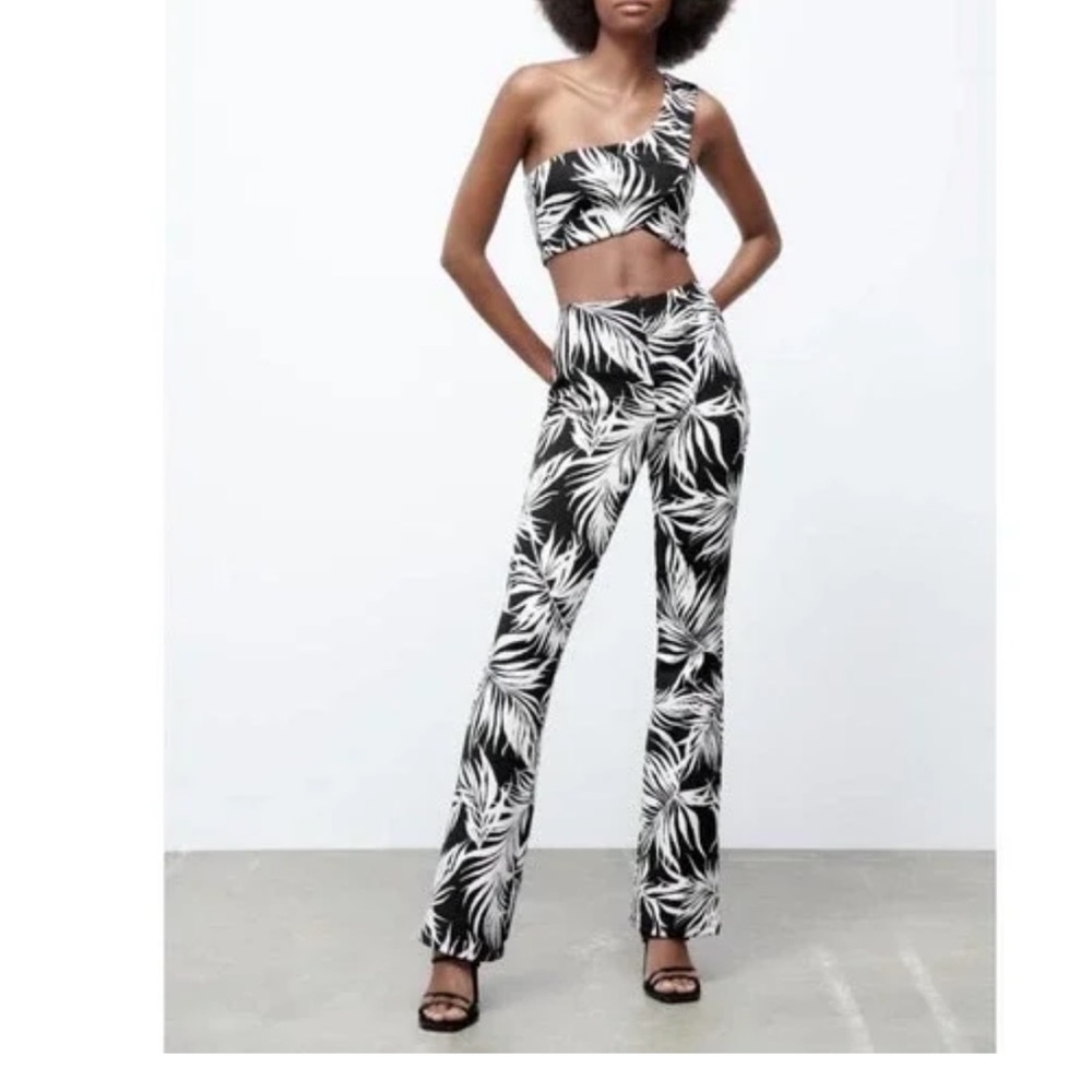 Zara Jacquard Tropical Print Flare Pants | large